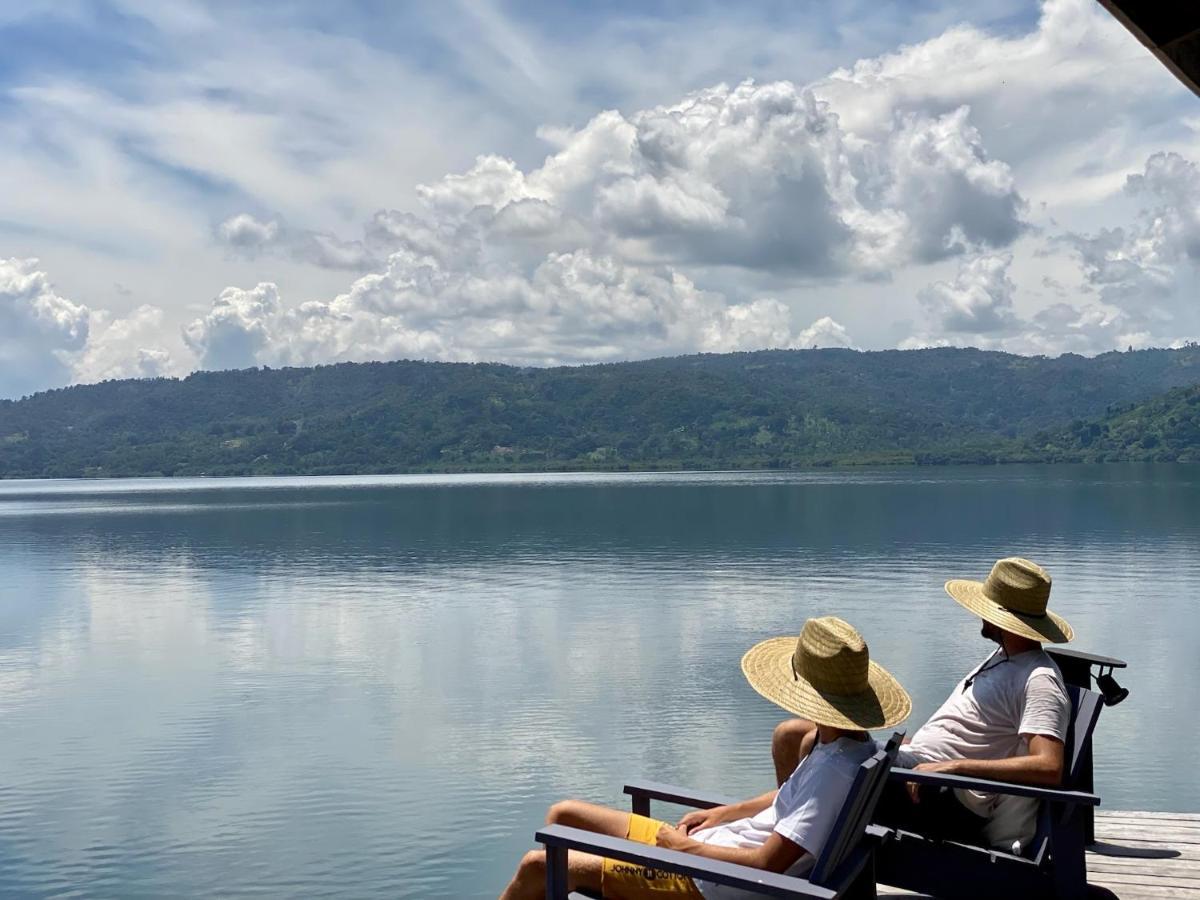Finca Vela Lodge Bocas del Toro Eksteriør bilde